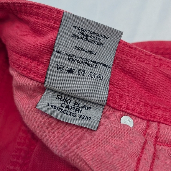 Silver Jeans Vibrant Pink Suki Flap Pockets Capri - Picture 4 of 6